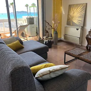  Appartement Très Beau En Front De Mer France